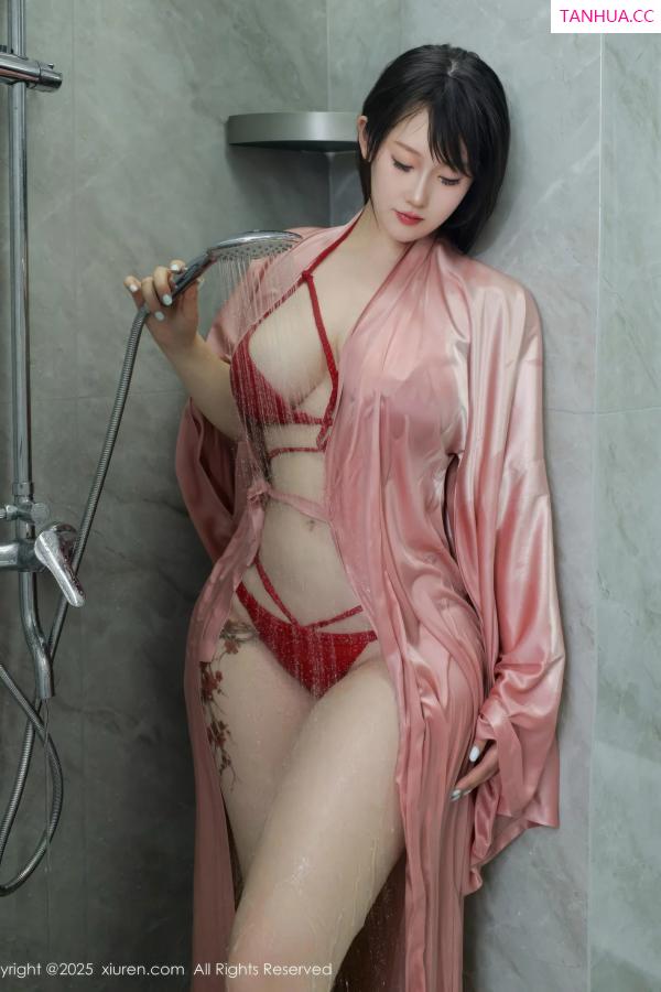   [XiuRen]高清写真图 2025.09.03 No.10724 李沁恩lrene 红色比基尼第20张图片